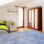 Liman Villa *
